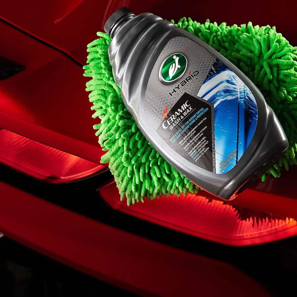 Turtle Wax Hybrid Solutions Ceramic Wash & Wax Car Shampoo 1.42 53340 - Car Cleaner with Ceramic Protector, Easy Rinse Formula That Removes Road Dirt & Leaves a Clean Glossy Finish